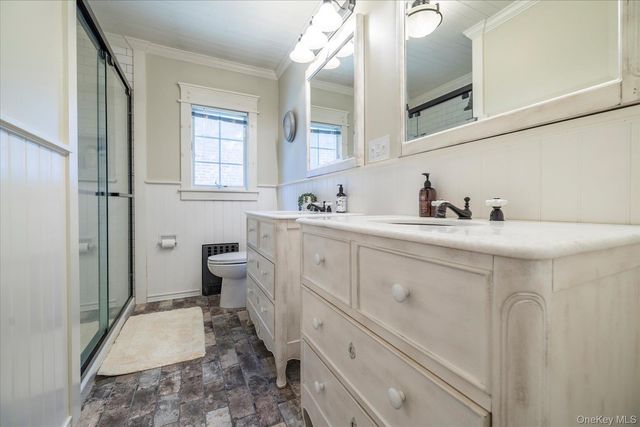 406 Jefferson Street, Franklin Square, NY 11010