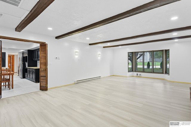 1101 Potter Road, Bellevue, NE 68005