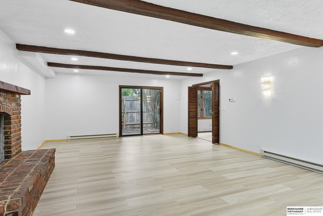 1101 Potter Road, Bellevue, NE 68005