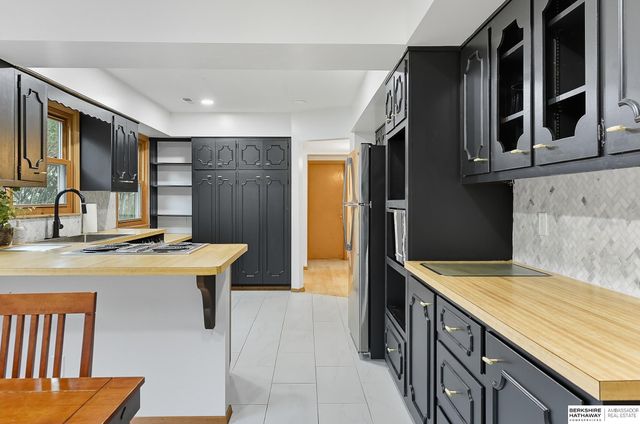 1101 Potter Road, Bellevue, NE 68005