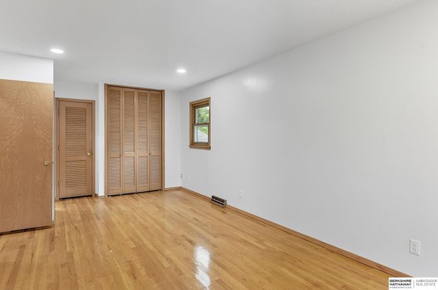 1101 Potter Road, Bellevue, NE 68005