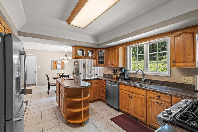 12512 Van Buren Street, Crown Point, IN 46307