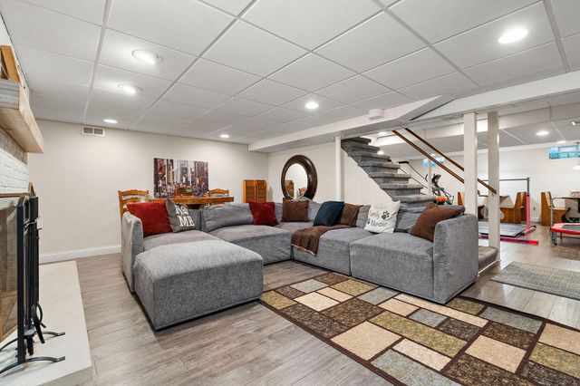 12512 Van Buren Street, Crown Point, IN 46307