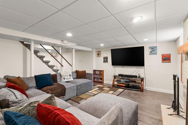 12512 Van Buren Street, Crown Point, IN 46307
