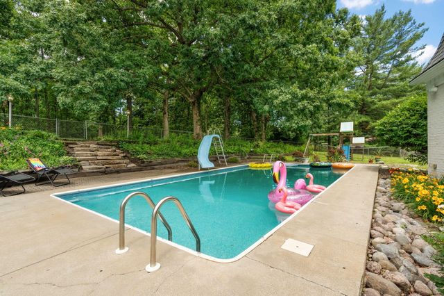 12512 Van Buren Street, Crown Point, IN 46307