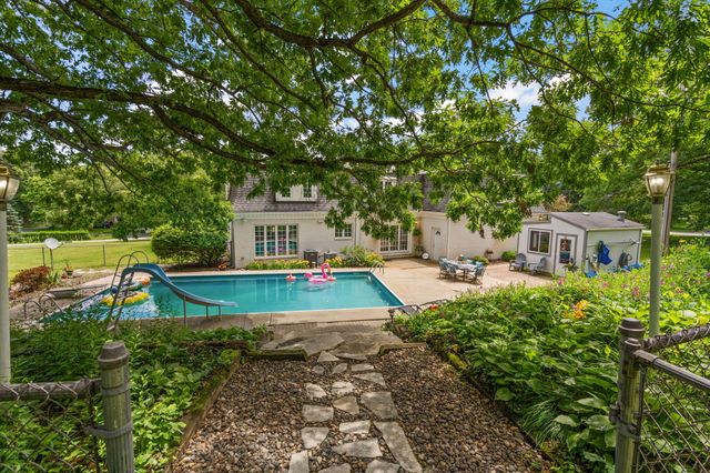 12512 Van Buren Street, Crown Point, IN 46307