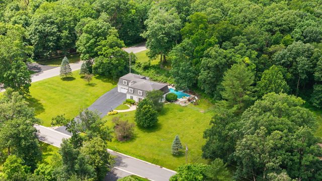 12512 Van Buren Street, Crown Point, IN 46307