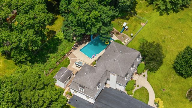12512 Van Buren Street, Crown Point, IN 46307