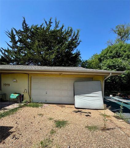 3116 Broken Arrow Road, Denton, TX 76209