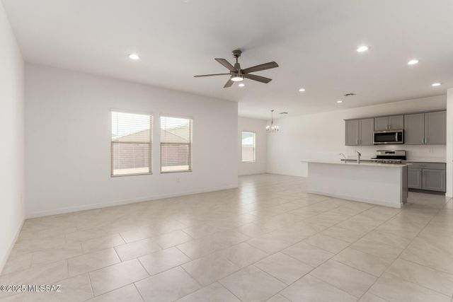 12774 E Joffroy Drive, Vail, AZ 85641