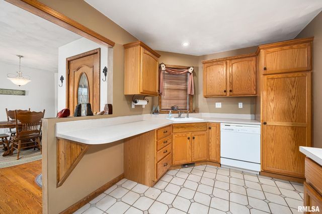 820 W CEDAR POINT Court, Bartonville, IL 61607