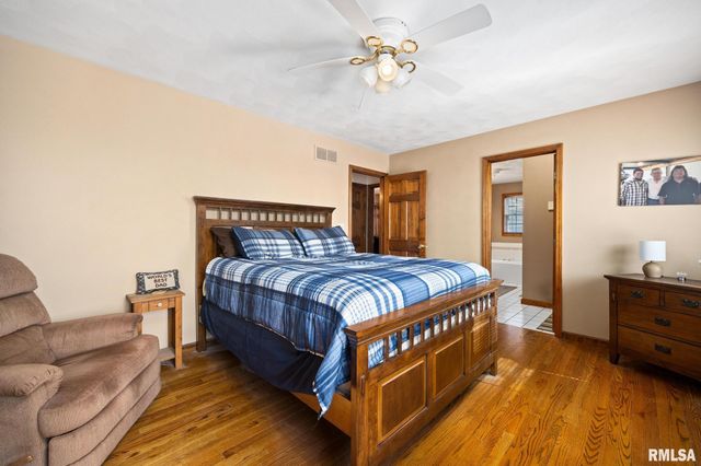 820 W CEDAR POINT Court, Bartonville, IL 61607