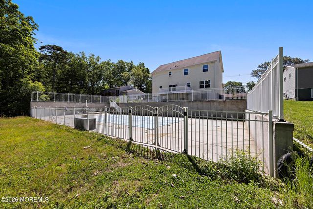 78 Dakota Trail, Browns Mills, NJ 08015