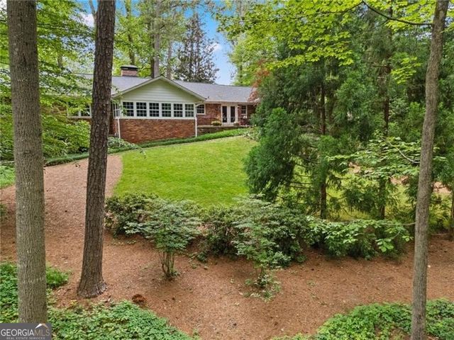 515 Kenbrook Drive, Atlanta, GA 30327