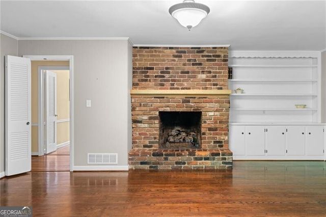 515 Kenbrook Drive, Atlanta, GA 30327