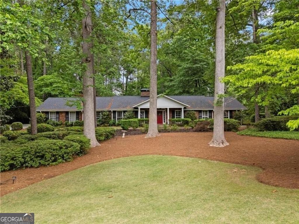 515 Kenbrook Drive, Atlanta, GA 30327