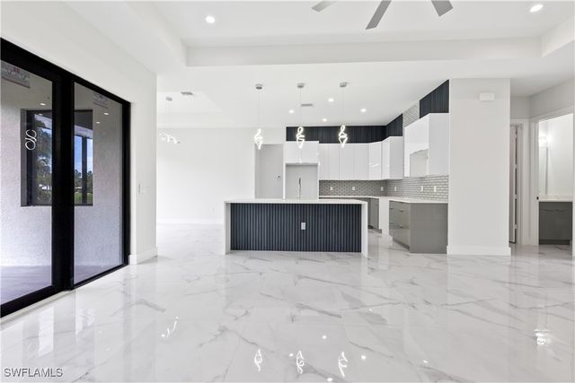 2898 36TH AVE SE, Naples, FL 34117