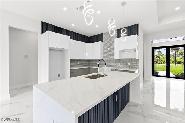 2898 36TH AVE SE, Naples, FL 34117