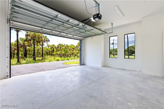 2898 36TH AVE SE, Naples, FL 34117