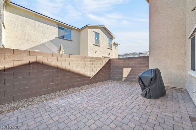 5714 Sunset Amber Avenue, Las Vegas, NV 89122