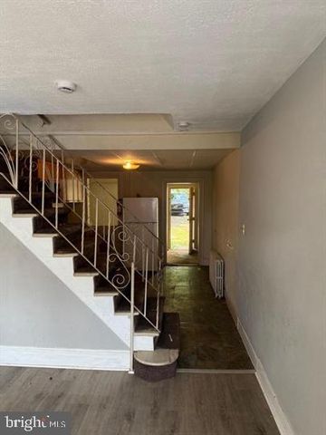 325 E MOORE ST, Norristown, PA 19401
