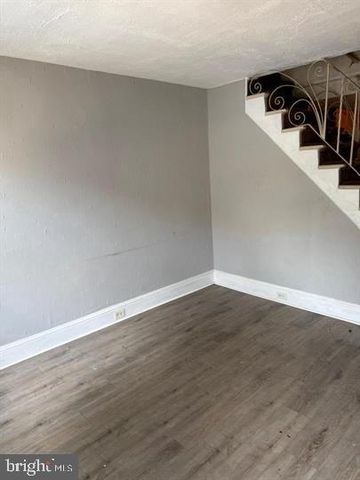 325 E MOORE ST, Norristown, PA 19401