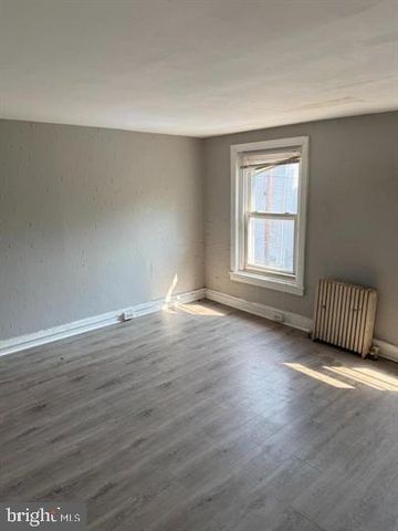 325 E MOORE ST, Norristown, PA 19401