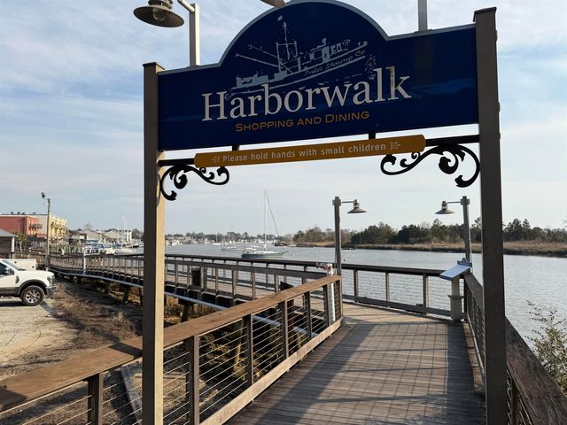 604 Henry St., Georgetown, SC 29440