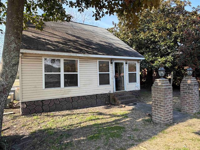 604 Henry St., Georgetown, SC 29440