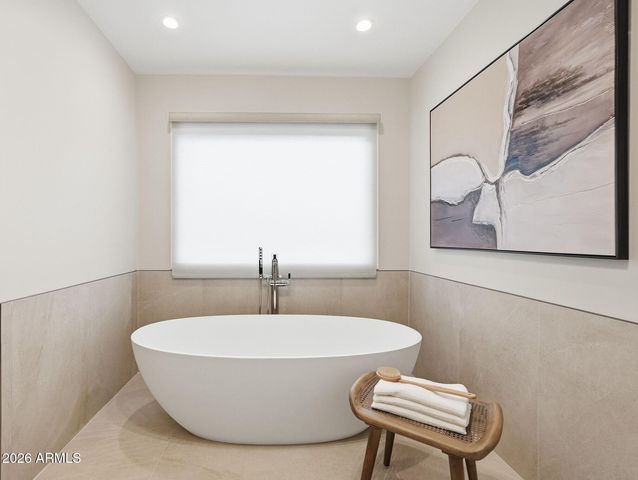 7475 E GAINEY RANCH Road 7, Scottsdale, AZ 85258