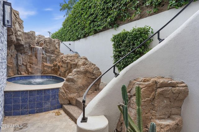 7475 E GAINEY RANCH Road 7, Scottsdale, AZ 85258