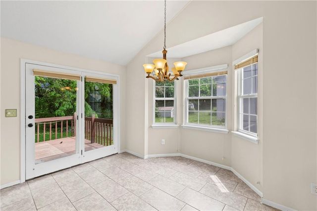 2204 NE Chipman Road, Lee's Summit, MO 64086