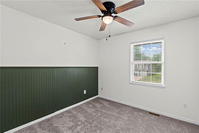 2204 NE Chipman Road, Lee's Summit, MO 64086