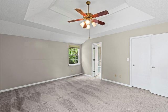 2204 NE Chipman Road, Lee's Summit, MO 64086