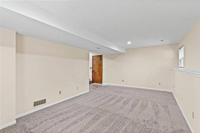 2204 NE Chipman Road, Lee's Summit, MO 64086