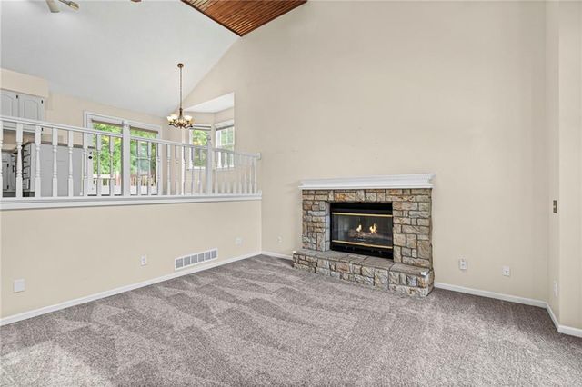 2204 NE Chipman Road, Lee's Summit, MO 64086