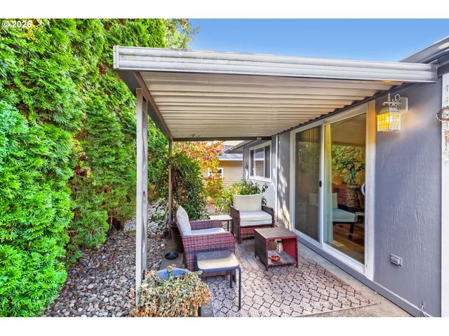 10570 Sw CENTURY OAK Dr, Portland, OR 97224