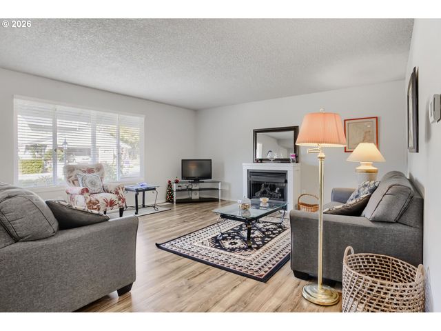 10570 Sw CENTURY OAK Dr, Portland, OR 97224