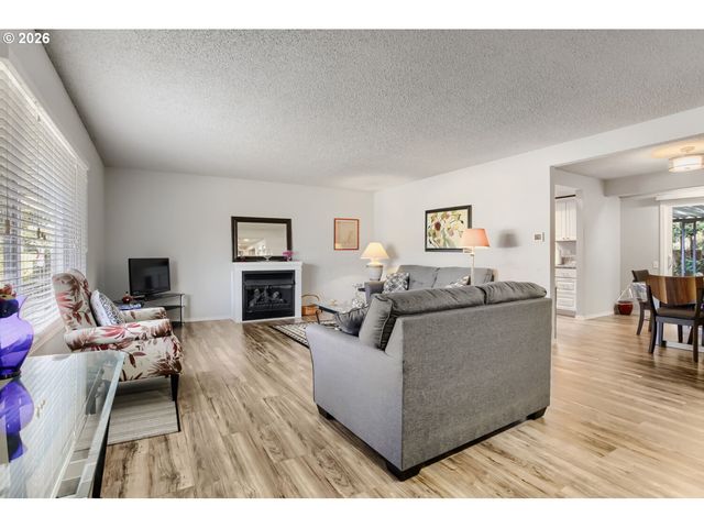 10570 Sw CENTURY OAK Dr, Portland, OR 97224
