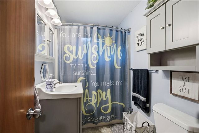 235 Pasco Rd, Springfield, MA 01151