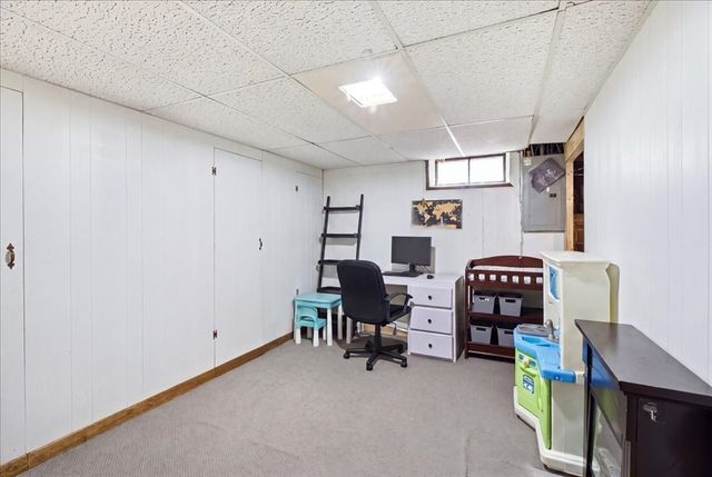 235 Pasco Rd, Springfield, MA 01151