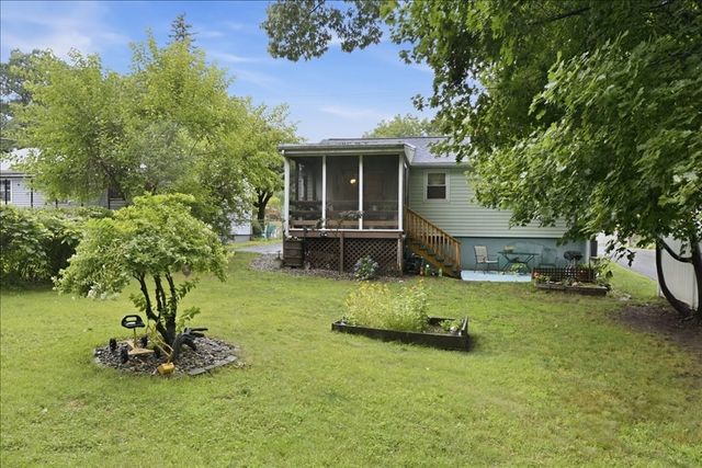 235 Pasco Rd, Springfield, MA 01151