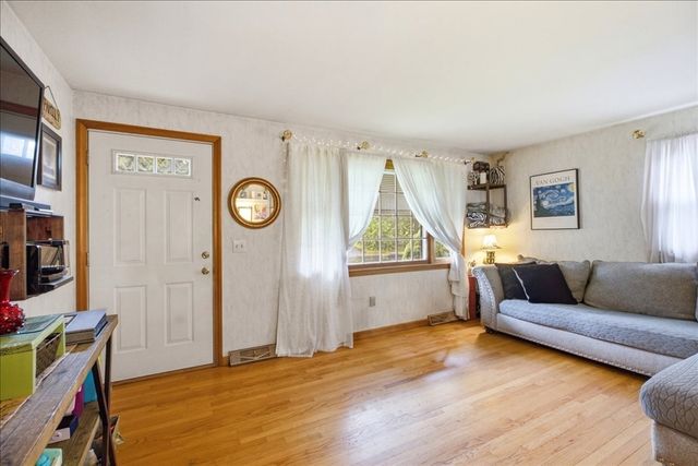 235 Pasco Rd, Springfield, MA 01151