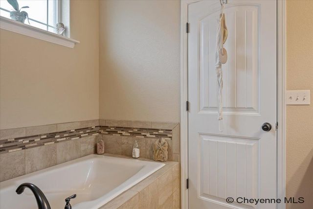 3728 SUNRISE HILLS DR, Cheyenne, WY 82009