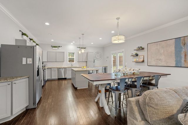 117 N River Hills Drive, Spartanburg, SC 29303