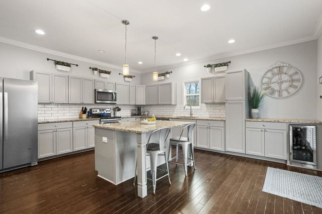 117 N River Hills Drive, Spartanburg, SC 29303