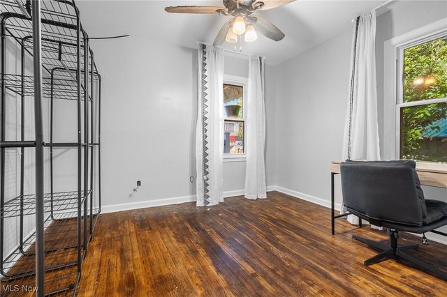 1861 S Main Street, Akron, OH 44301