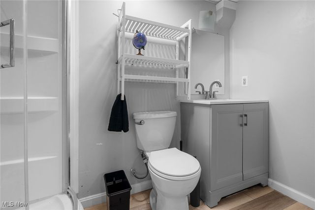 1861 S Main Street, Akron, OH 44301