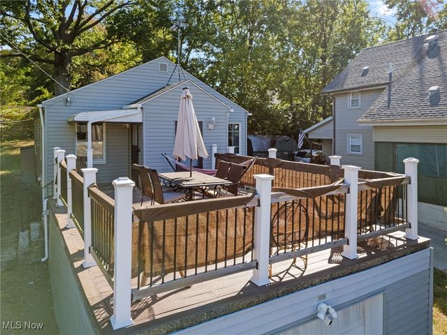 1861 S Main Street, Akron, OH 44301