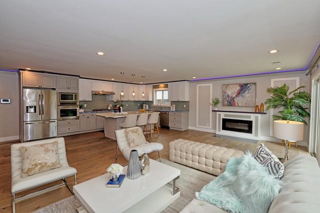 6026 Dial Way, San Jose, CA 95129